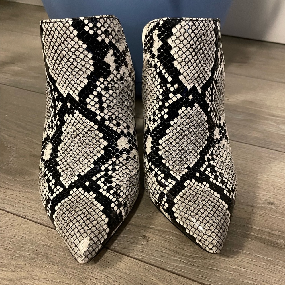 Snake Skin Heels - Picture 3 of 8